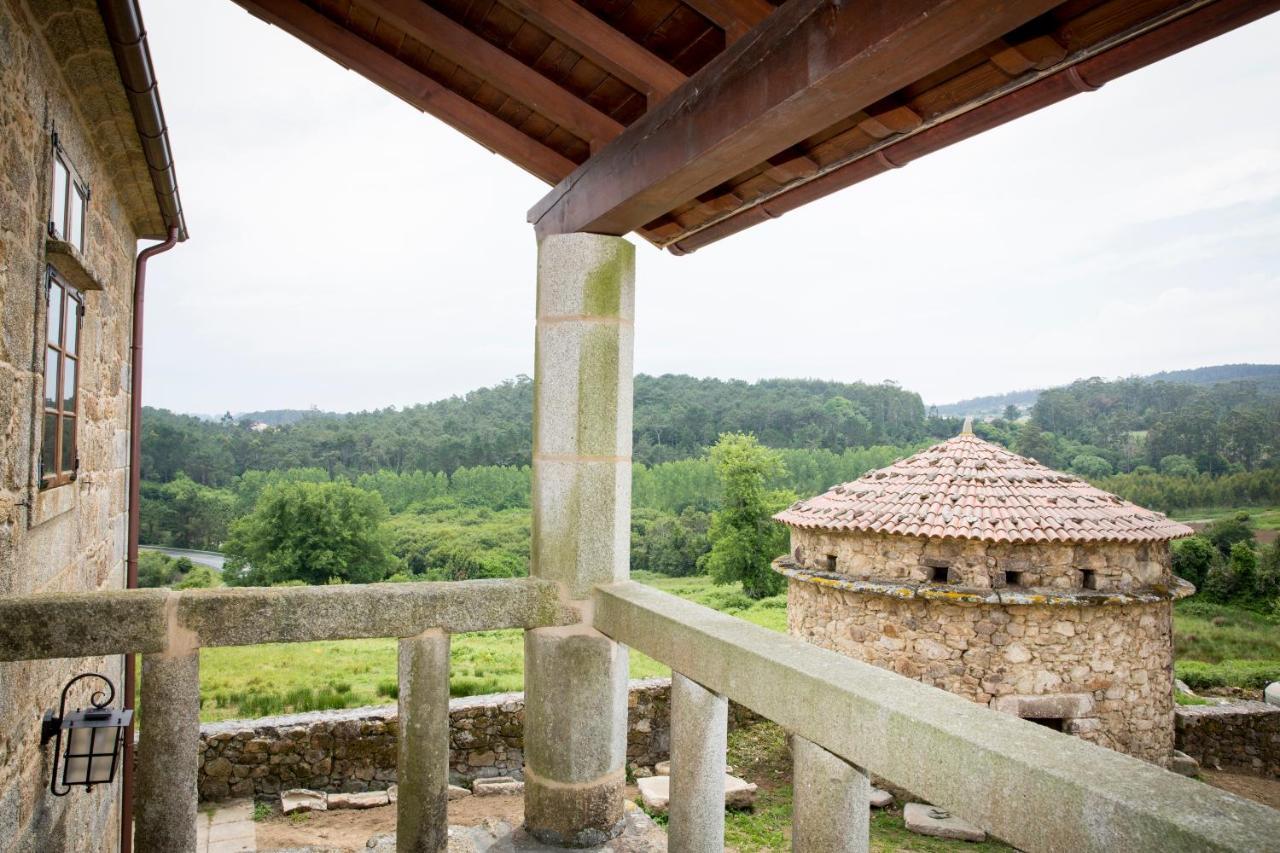 Monasterio Y Pension De Moraime Bagian luar foto