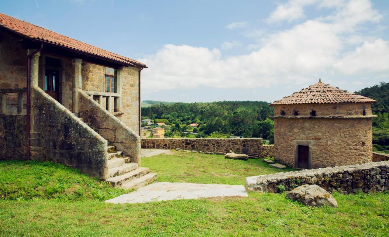 Monasterio Y Pension De Moraime Bagian luar foto