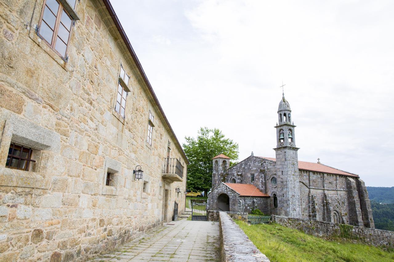 Monasterio Y Pension De Moraime Bagian luar foto