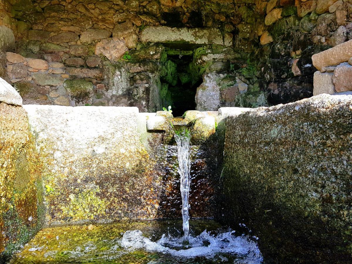 Monasterio Y Pension De Moraime Bagian luar foto